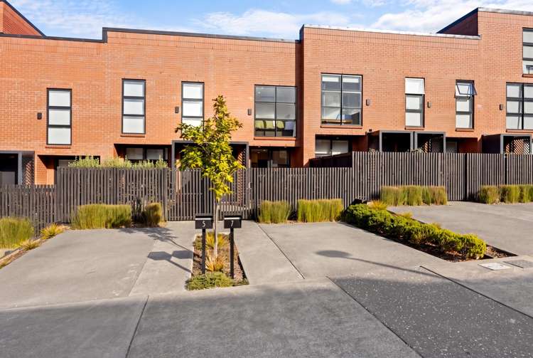 7 Puhua Lane Mount Roskill_24