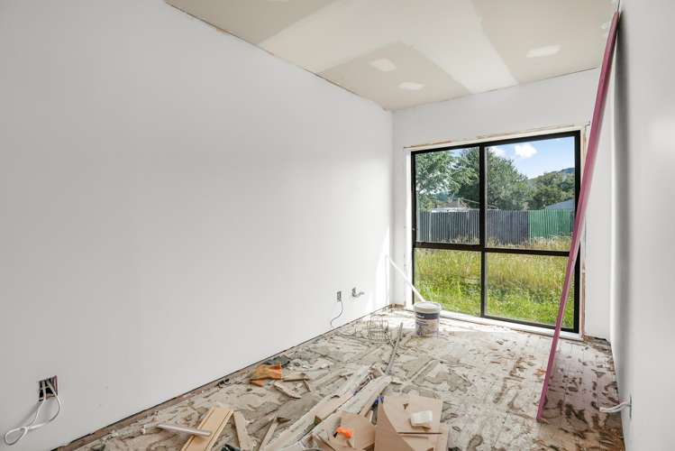 8 Petrie Street Wainuiomata_8