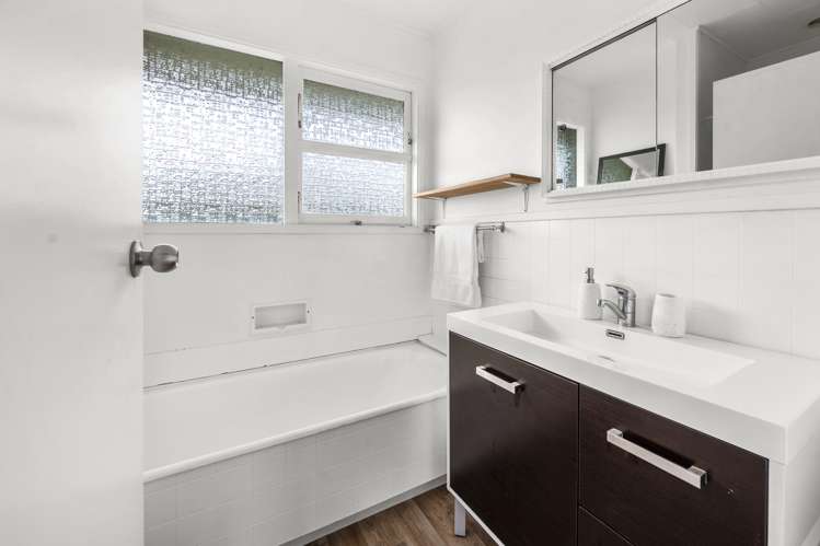 13 Kamahi Place Pukehangi_11