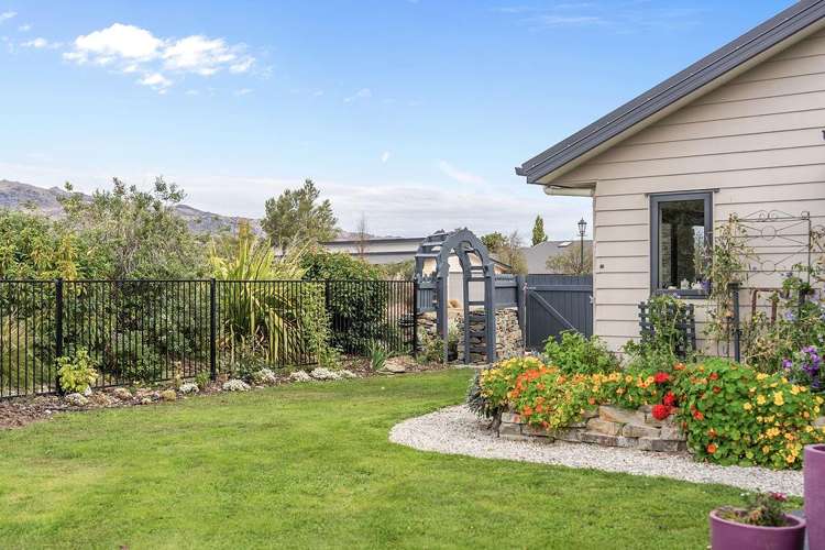 13 Missy Crescent, Pisa Moorings Mount Pisa_20