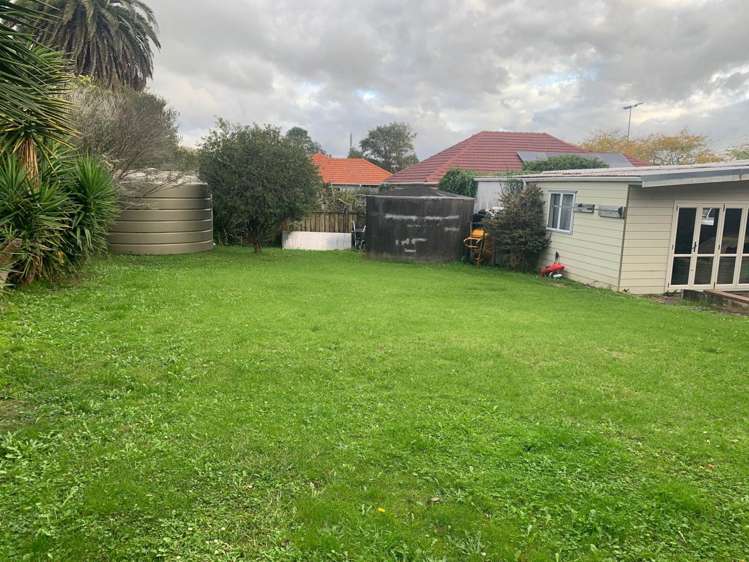 7 Edward Street Riverhead_16