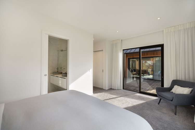 2 Appin Court Jacks Point_35