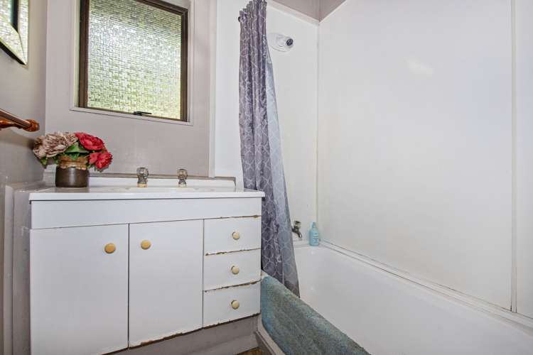 53 Hilltop Avenue Morningside_17