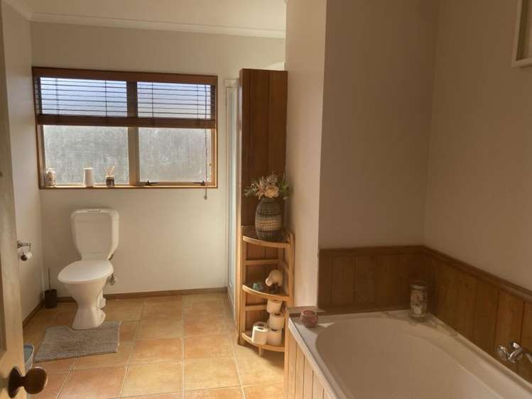 19 Lamia Grove Papamoa_7