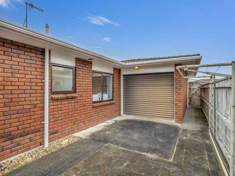 1 Loader Place Tawhero_28