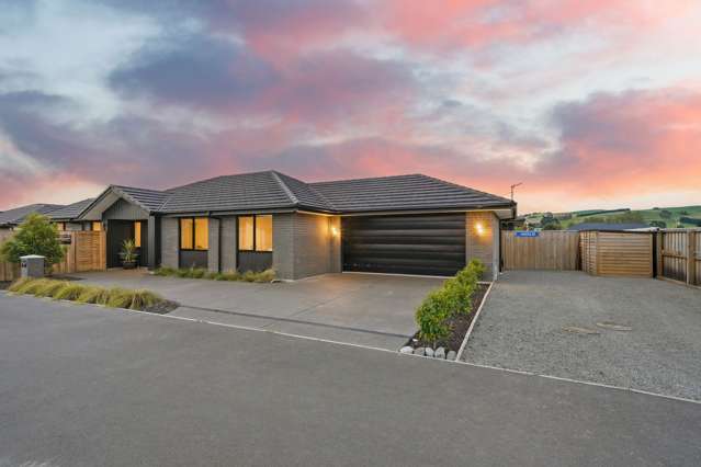 Easy Living, Big Backyard, Extra Parking