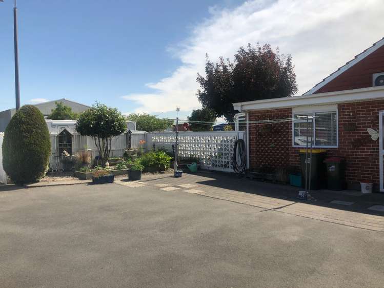 800 East Street Netherby_15