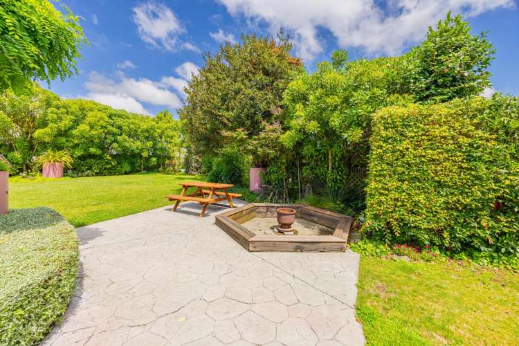 504 Avenue Road West Hastings_17