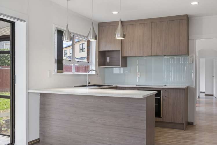 176 Edmonton Road Te Atatu South_7