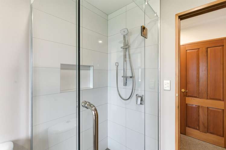 247 Collins Road Lincoln_21