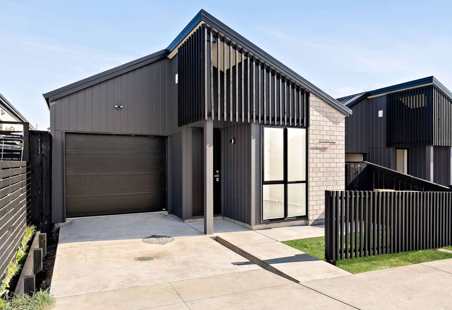 33 Paretao Street Massey_0