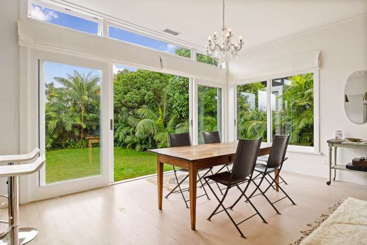 8 Warwick Avenue Westmere_10