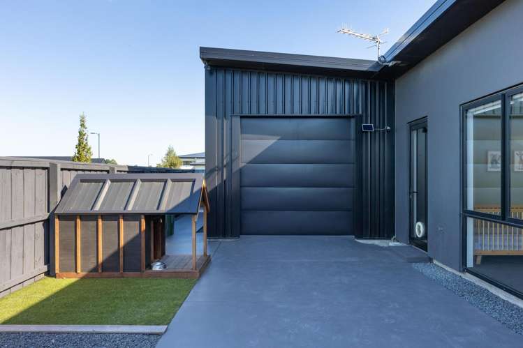 7 Veuve Drive Lincoln_30