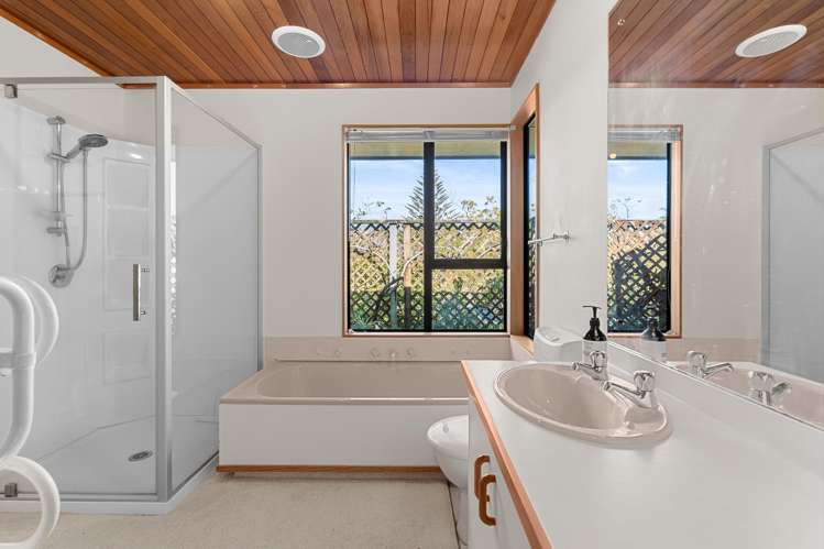 21B Settlers Grove Orewa_19