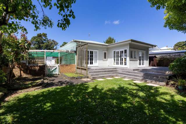 5 Garry Road Mt Eden_2