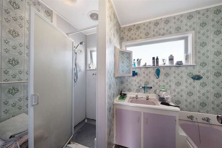 116 Archibald Road Kelston_12