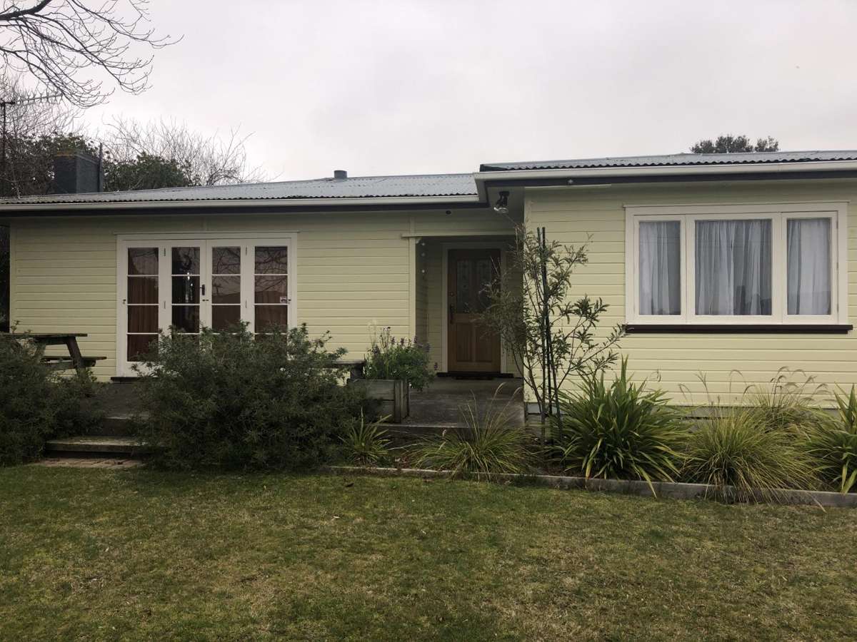 Tidy family home 5