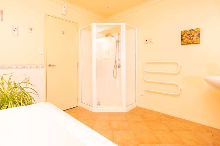 25 Limousin Place Grandview Heights_22