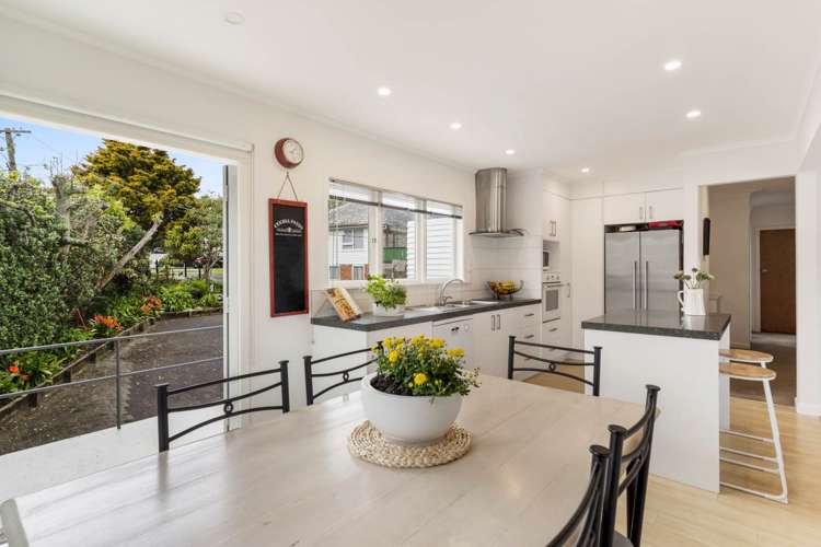 1/51 Merani Street Belmont_27