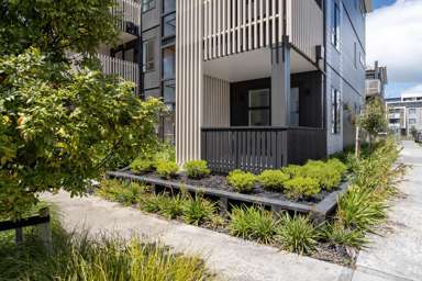 102/9 Mahana Road_4