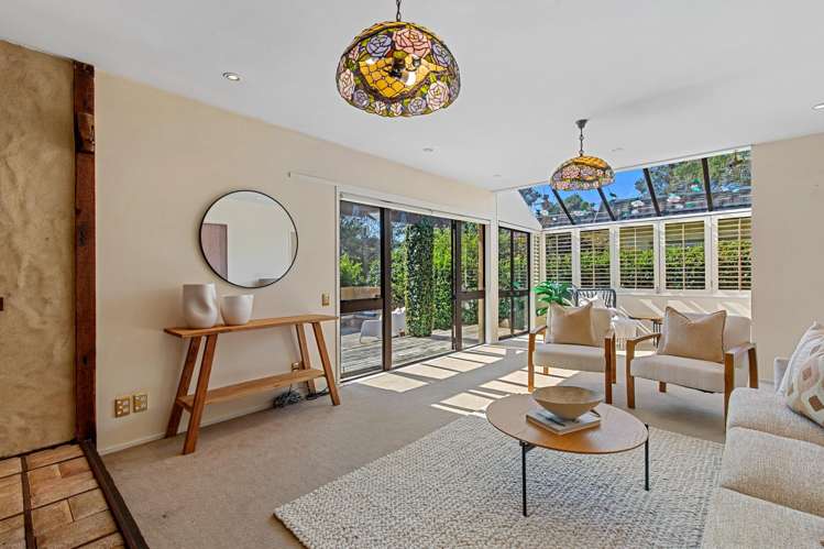 4 Saddleback Rise Murrays Bay_17