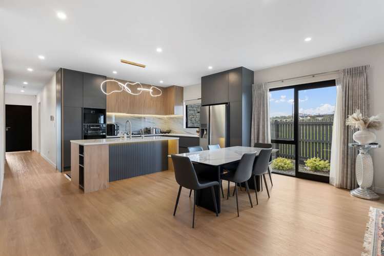 52 Malahide Drive Flat Bush_7
