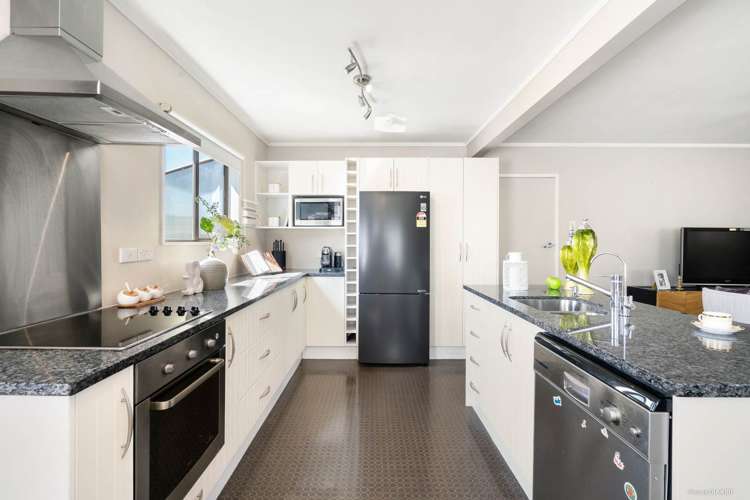 72a Commissariat Road Mount Wellington_10