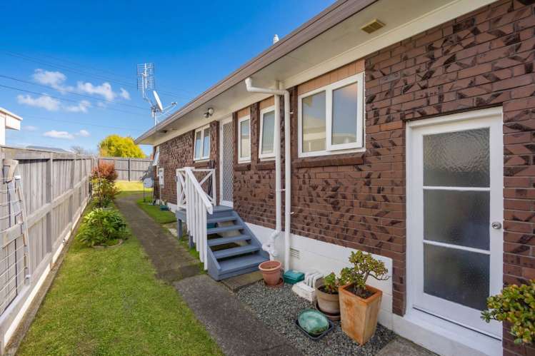 1574 Dominion Road Extension Mt Roskill_18