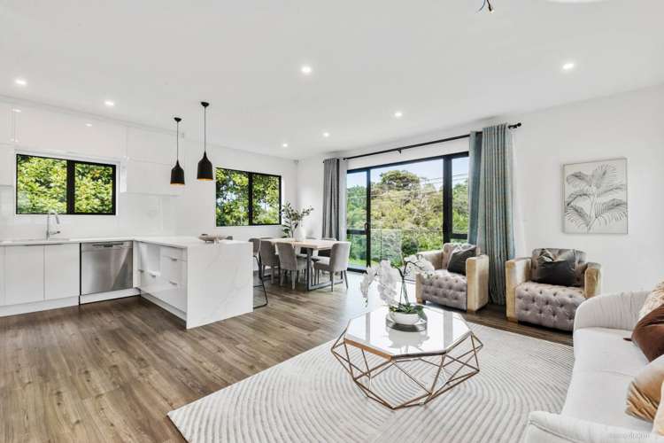 21 Coroglen Avenue Birkenhead_2