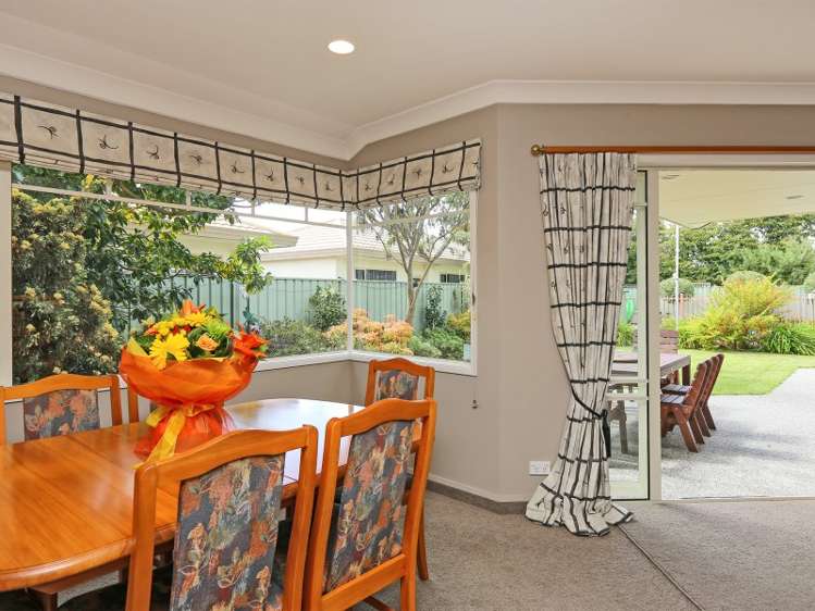 77 Kensington Drive Taradale_2