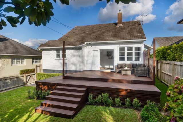 Mt Albert Charmer