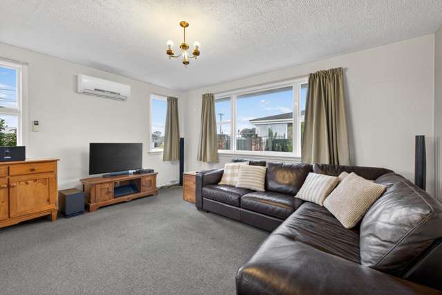 7 Soberton Street Aranui_2