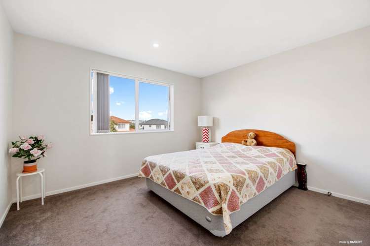 22 Savina Court Flat Bush_12