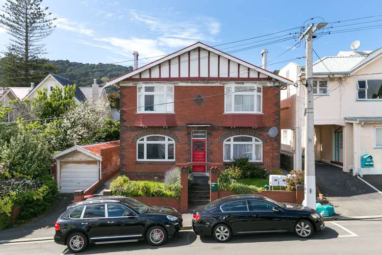 2/1 Moncrieff Street Mount Victoria_10