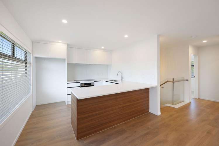 D/70 Portage Road New Lynn_2