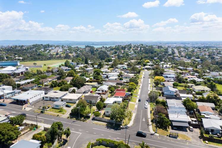 1/2 Tiri Tiri Road Birkdale_15