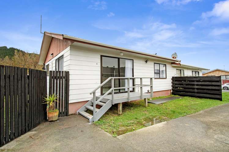 8b Weymouth Grove Wainuiomata_10