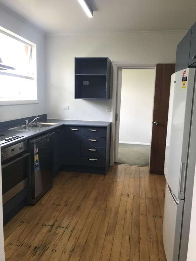 103 Hall Street 11373_4
