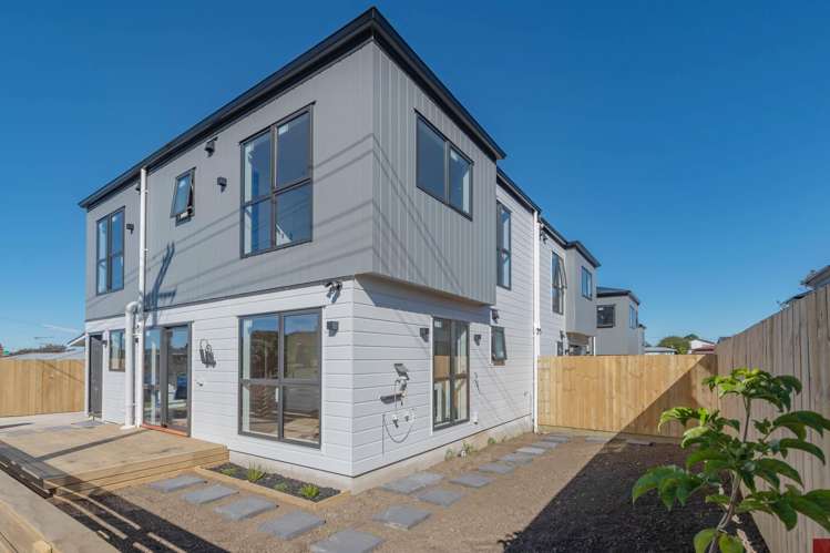 45 Greenmeadows Avenue_0