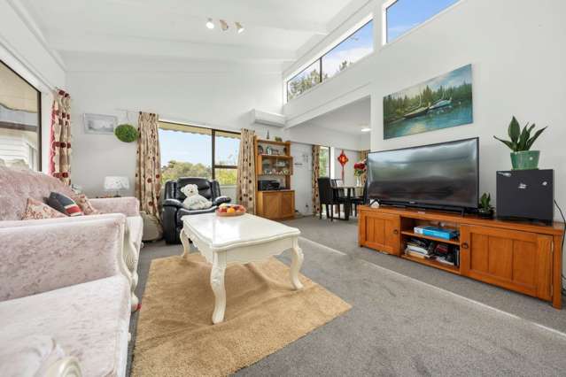 4B Tusac Place Totara Vale_3