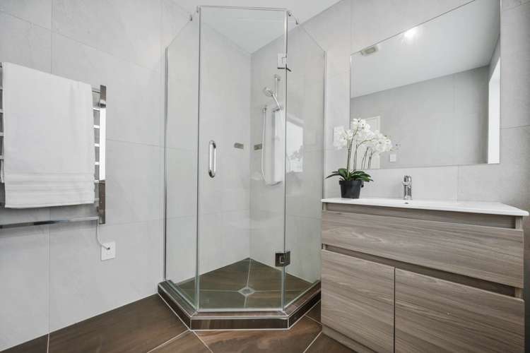 1B Kawau Road Greenlane_23