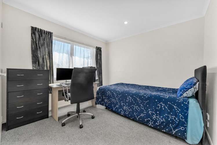 7 Newfound Way Glen Eden_12