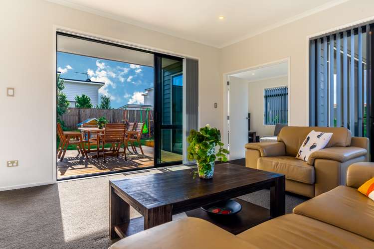 2 Taikura Avenue Red Beach_3