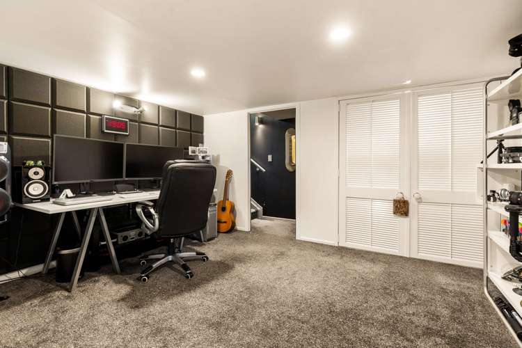 119 Captain Scott Road Glen Eden_14