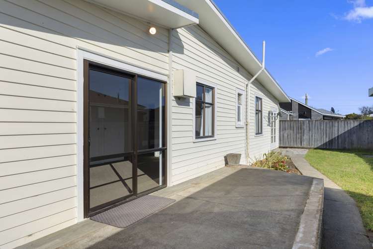 6 Brian Bary Street Redwoodtown_8
