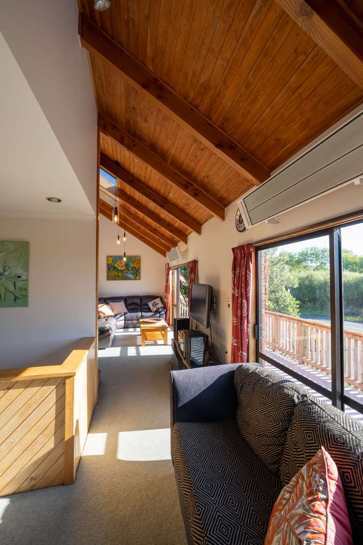 7 Rutherglen Road Paroa_6