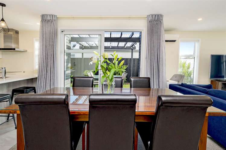 10 Faversham Lane Casebrook_5