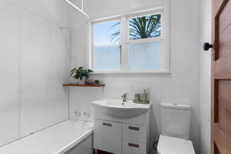 44 Jellicoe Drive Hamilton East_18