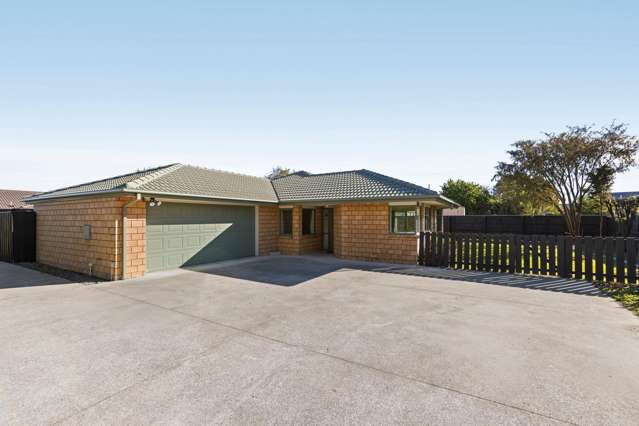 Prime location, move in ready!
