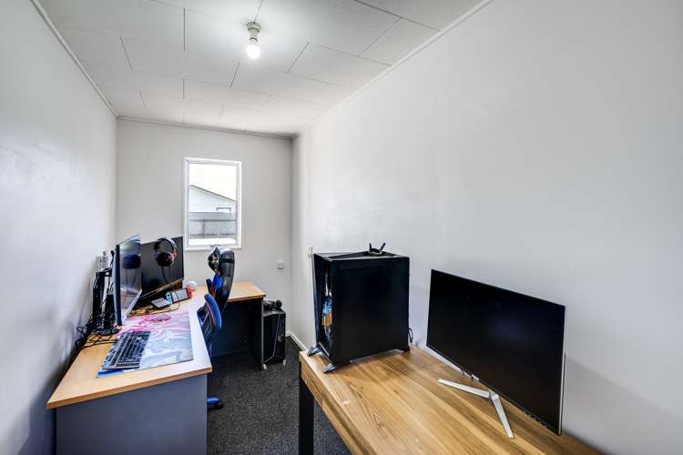 8 Spriggs Crescent Greenmeadows_10